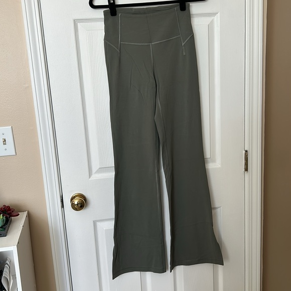 NWOT Lululemon Groove Pants - Split Hem - Grey Sage - Picture 2 of 3